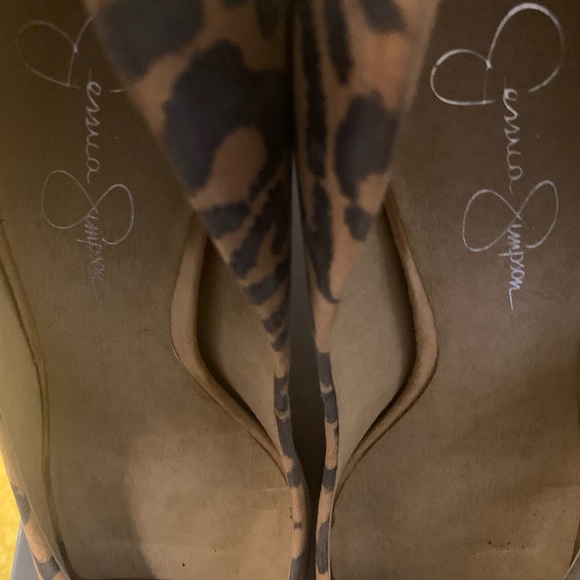 Jessica Simpson - Picture 3 of 5